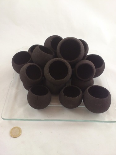Bell Cup zwart Ø5-7cm 20 st.