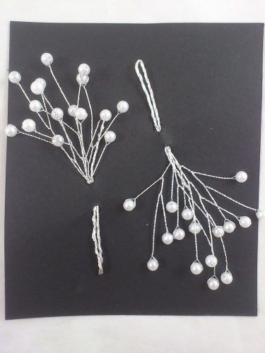 Pearls twig white 6 mm.  2 p.