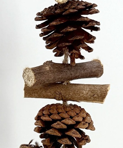 Kerstslinger met Dennenappels 47 cm