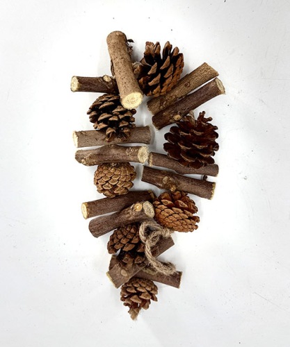 Kerstslinger met Dennenappels 47 cm